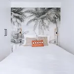 Alluring 1 Bedroom Apartment 5 Min To The Eiffel Tower!