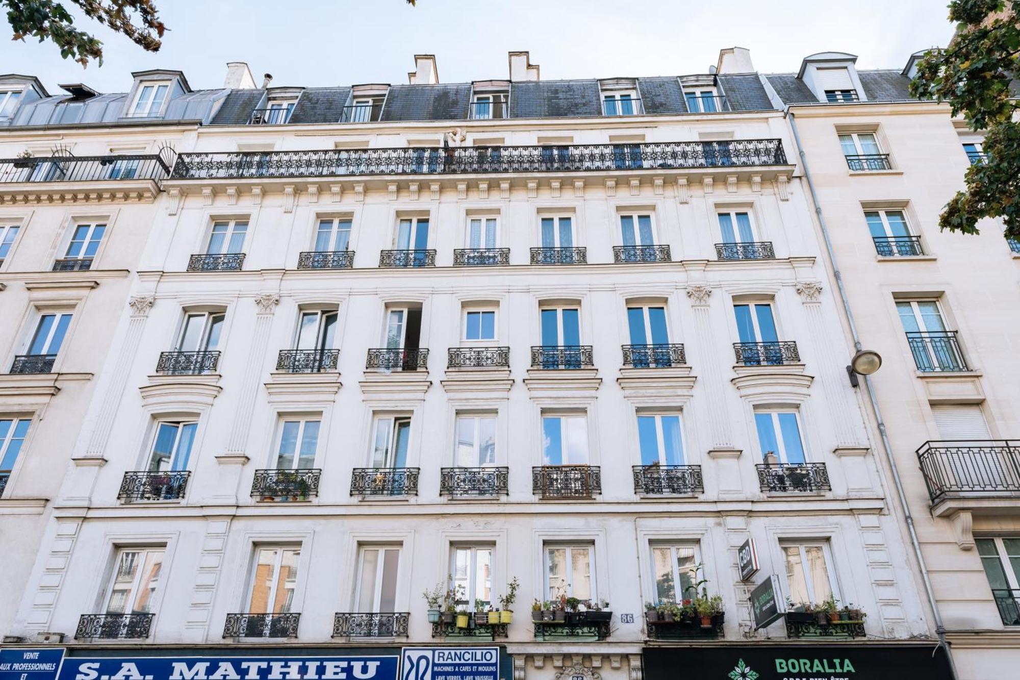 Alluring 1 Bedroom 5 Min To The Eiffel Tower!